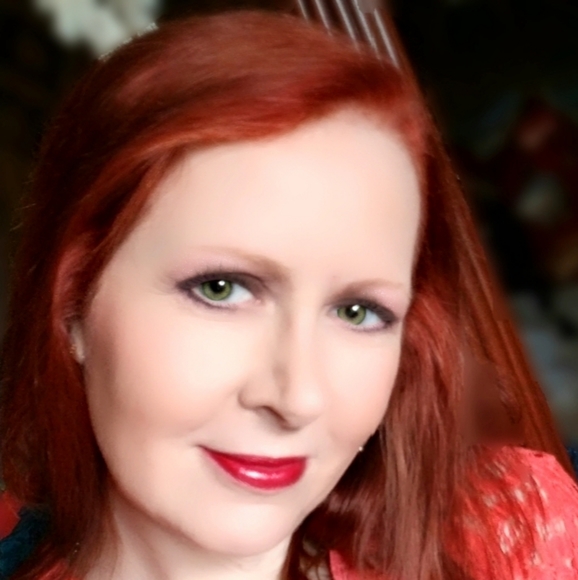 Meet your Posher, Lisa - Picture 2 of 2